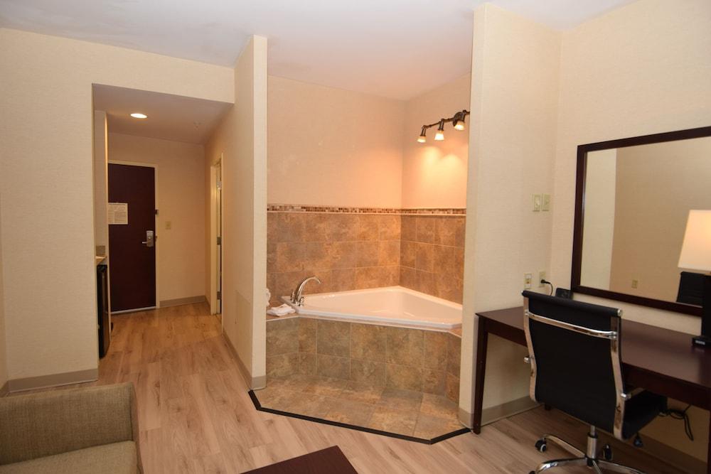 Cicero Grand - Syracuse North