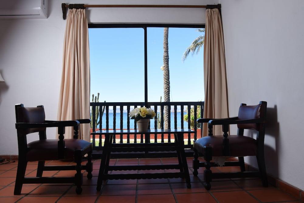 Hotel Playa de Cortes