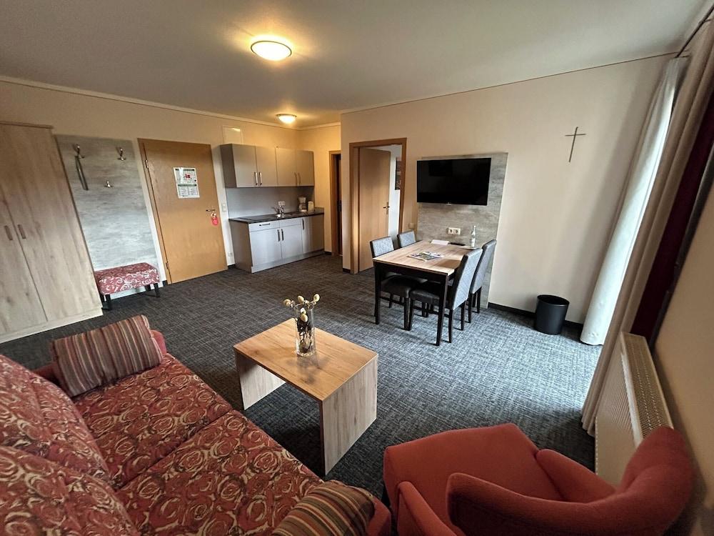 Panorama-Hotel Am See