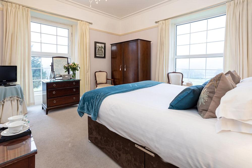 Ees Wyke Country House