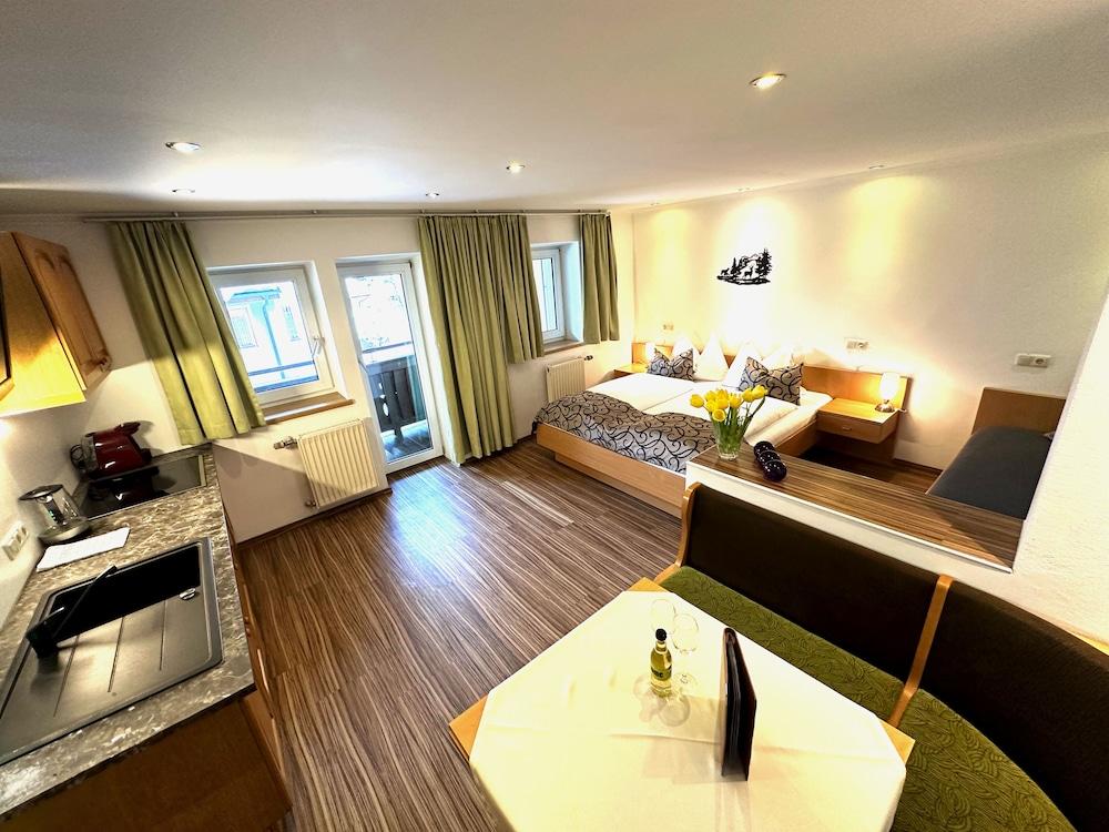 GRUBERS Hotel Apartments Gastein