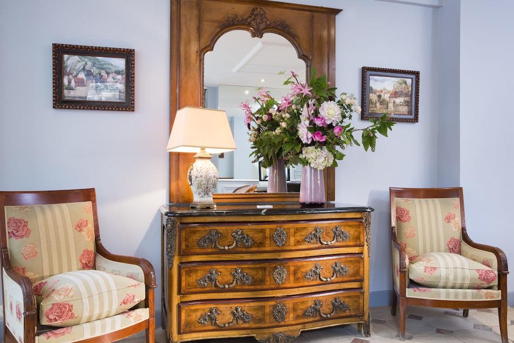 Le Relais Saint Honoré