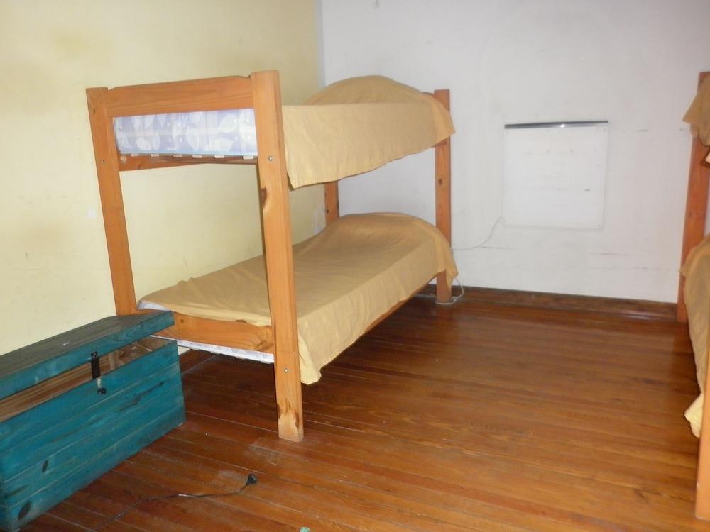 Vi Luz y Entré Hostel