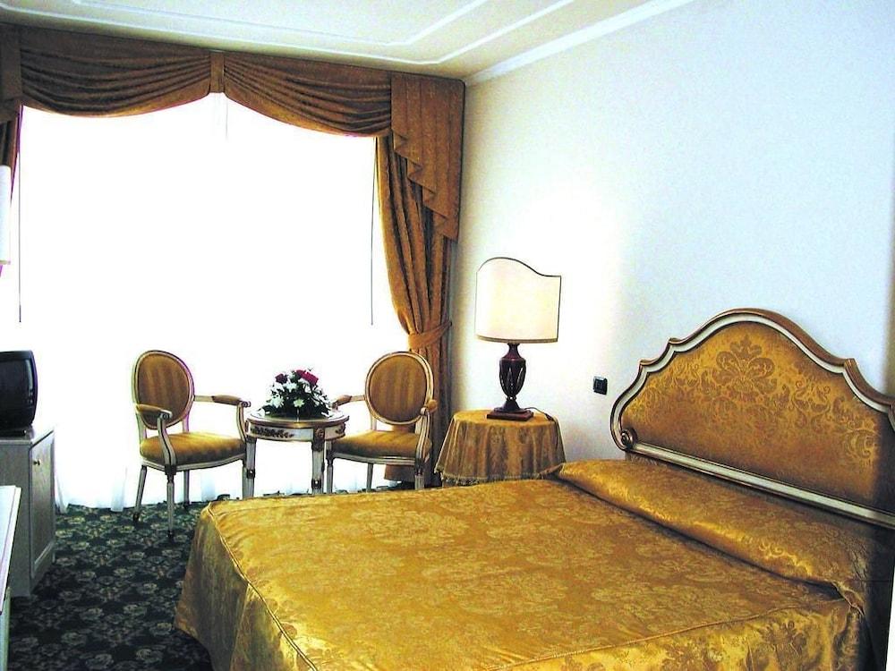 Park Hotel Ville Montefiori