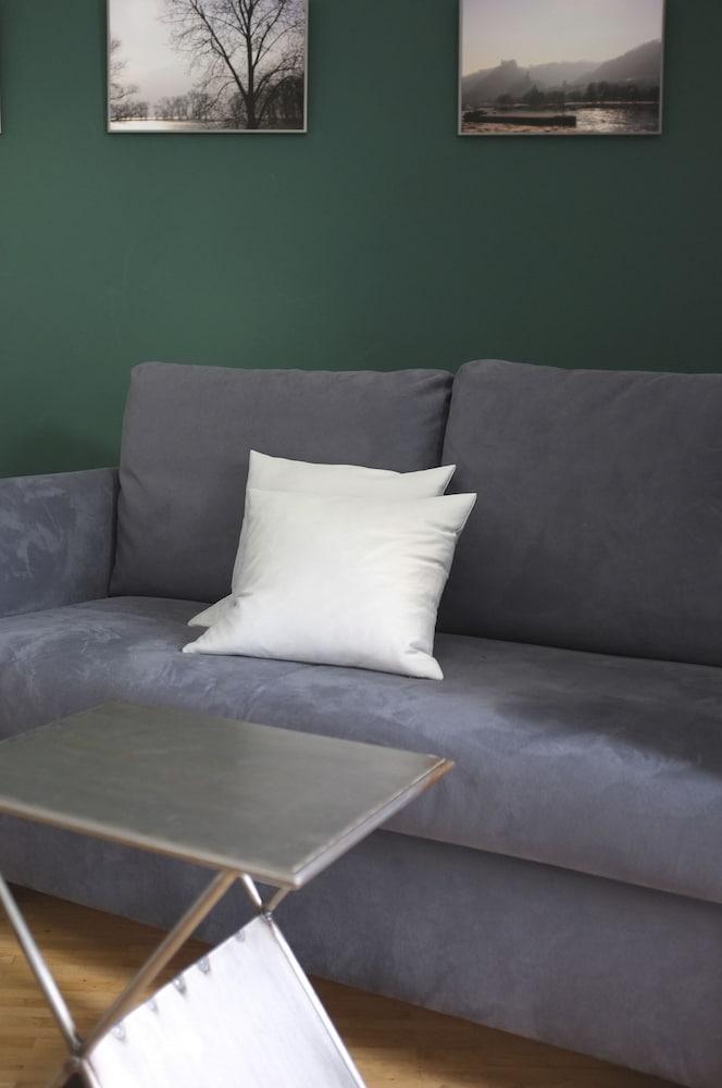 Breuer's Rüdesheimer Schloss