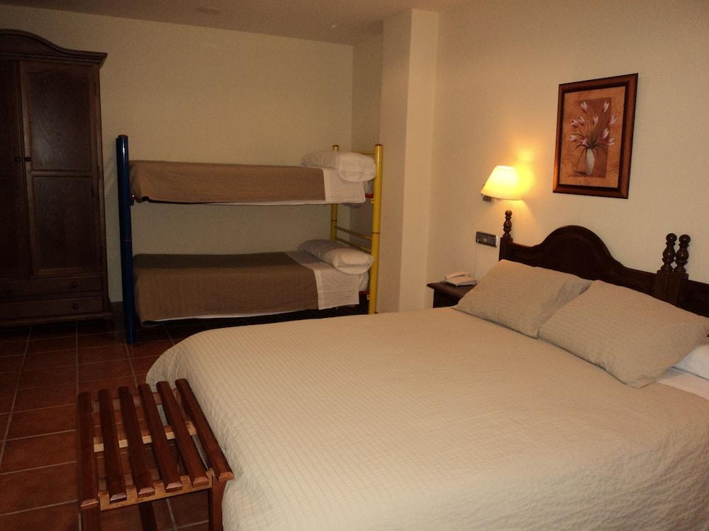 La Encina Centenaria