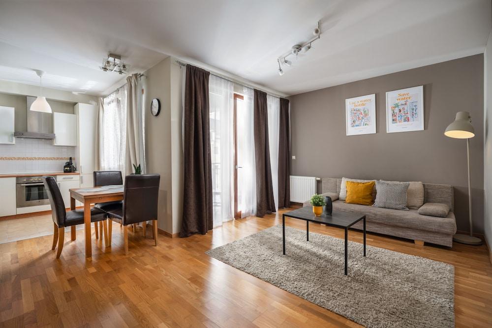 Central Passage Apartments by Vagabond