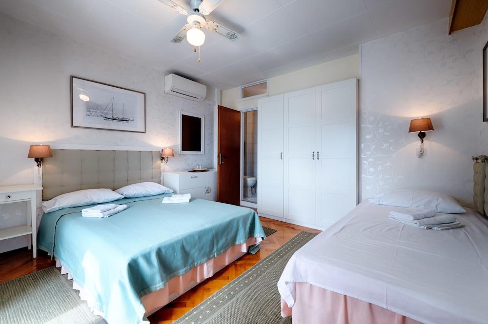 Mira Sea Front Guesthouse