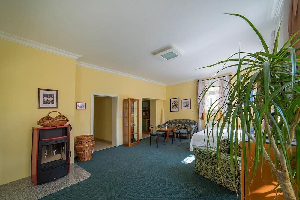 FESTIVAL Hotel Apartments