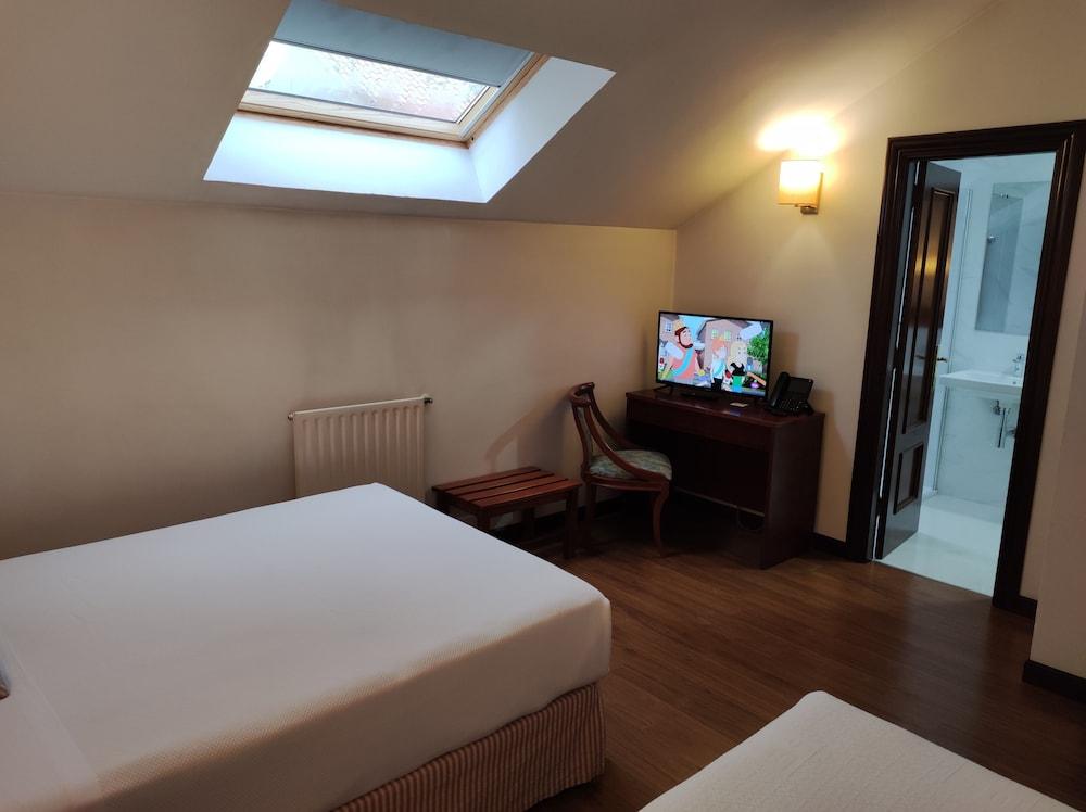 Hotel Compostela Vigo