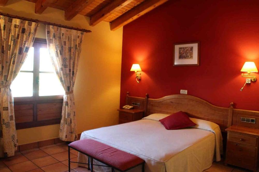 Hotel & Spa Peña Montañesa