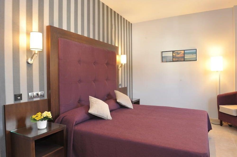 ON Hotels Aleta Room