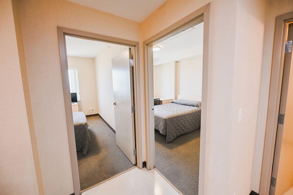 Residence & Conference Centre - Kamloops