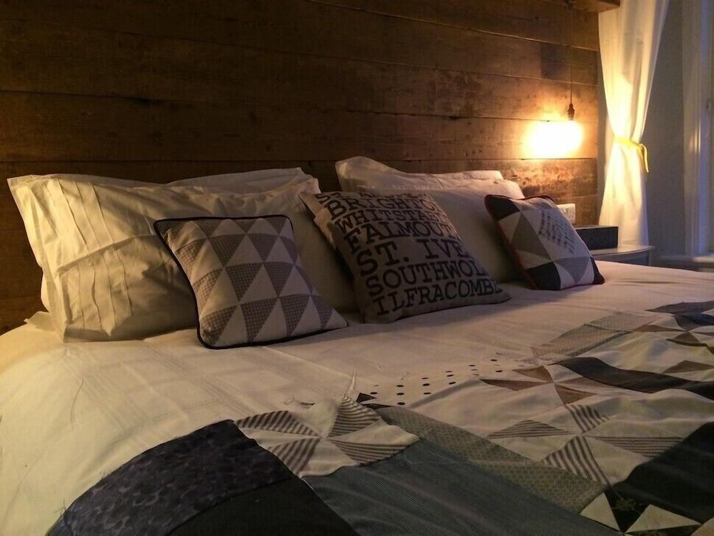 Lyonesse Guest House