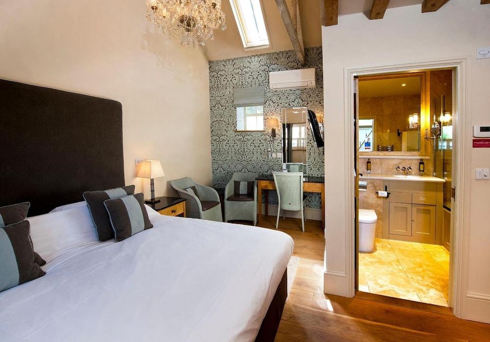 The Fox Inn by Greene King Inns