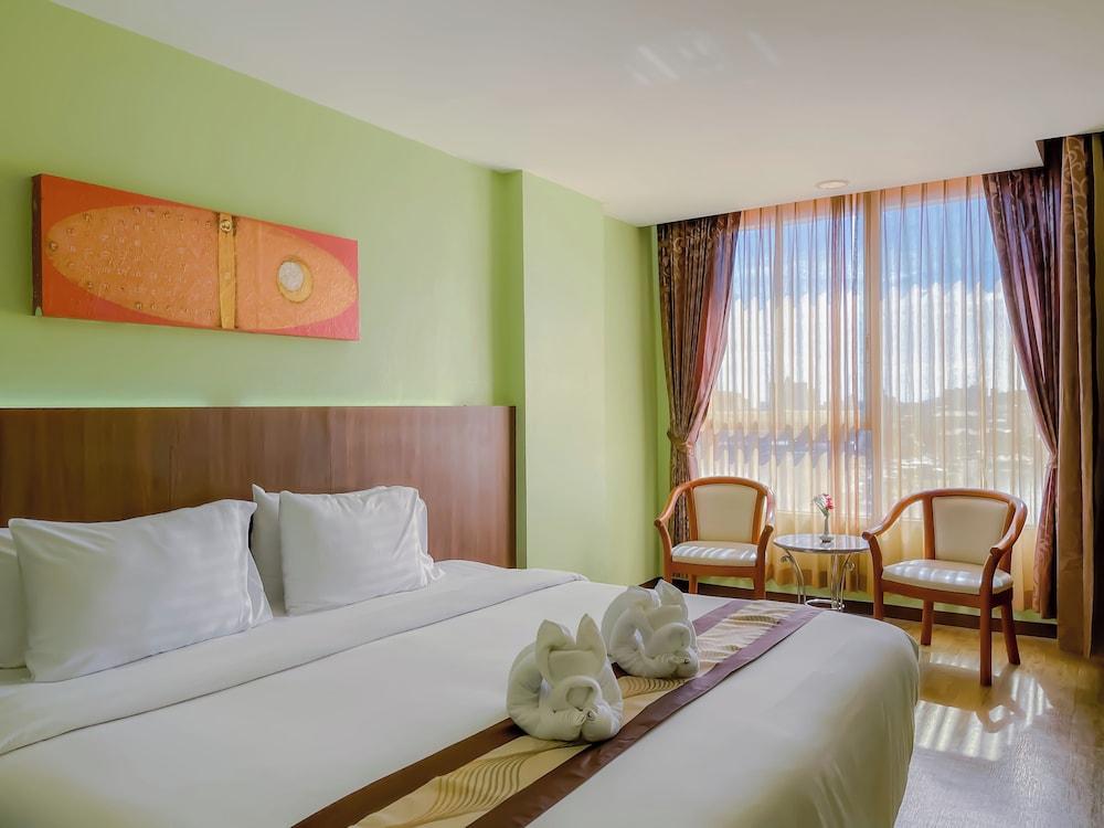 Eastern Grand Palace