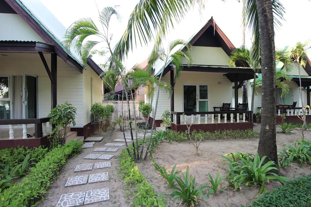 Southern Lanta Resort