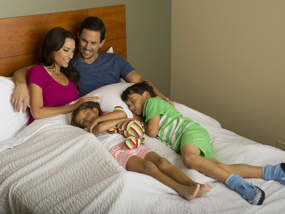 WoodSpring Suites St. Louis Arnold