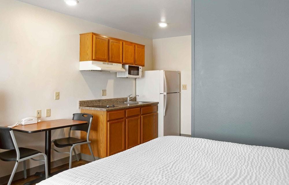 Extended Stay America Select Suites - Phoenix - North