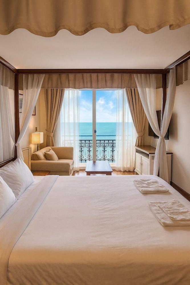 Orchid Hotel and Spa