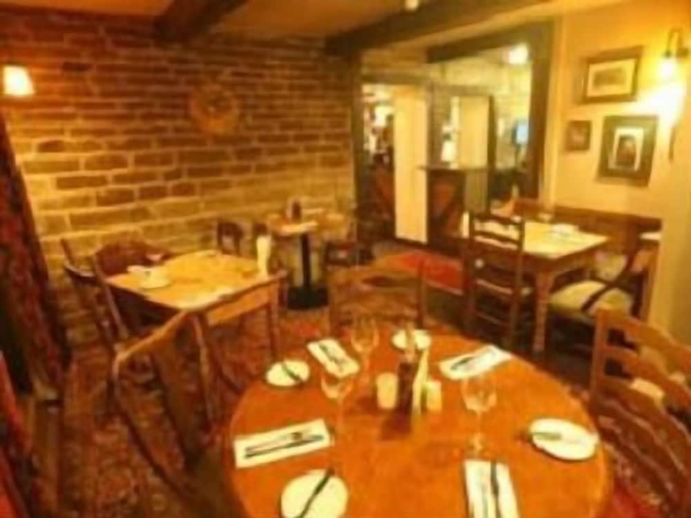 The Olive Branch Inn