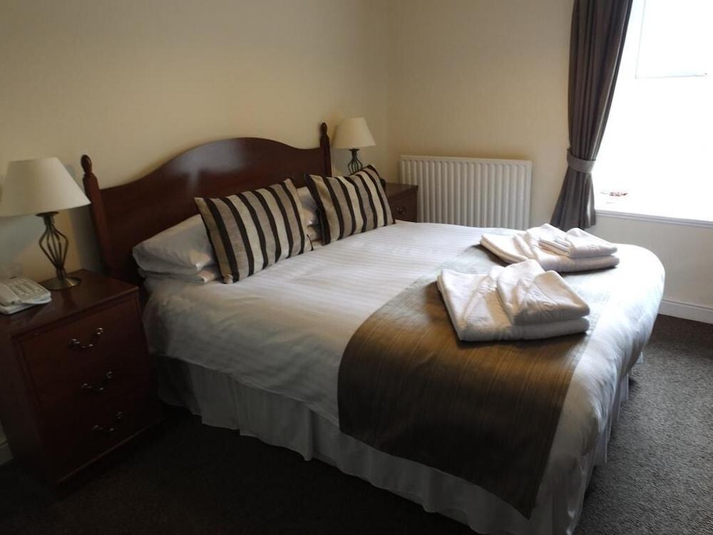 The Rusland Pool Hotel