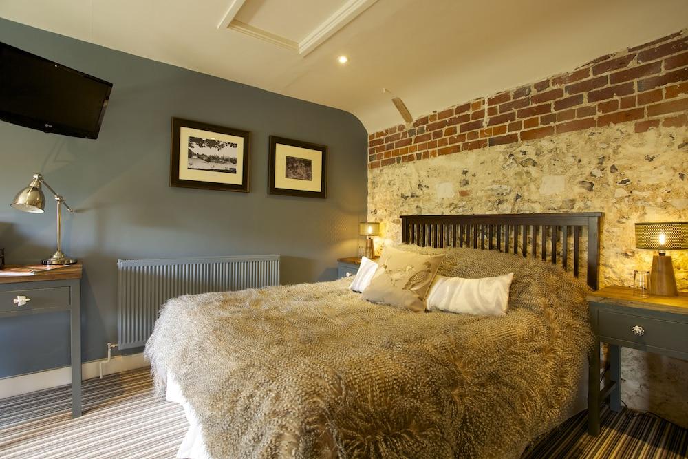 The Woolpack Country Inn