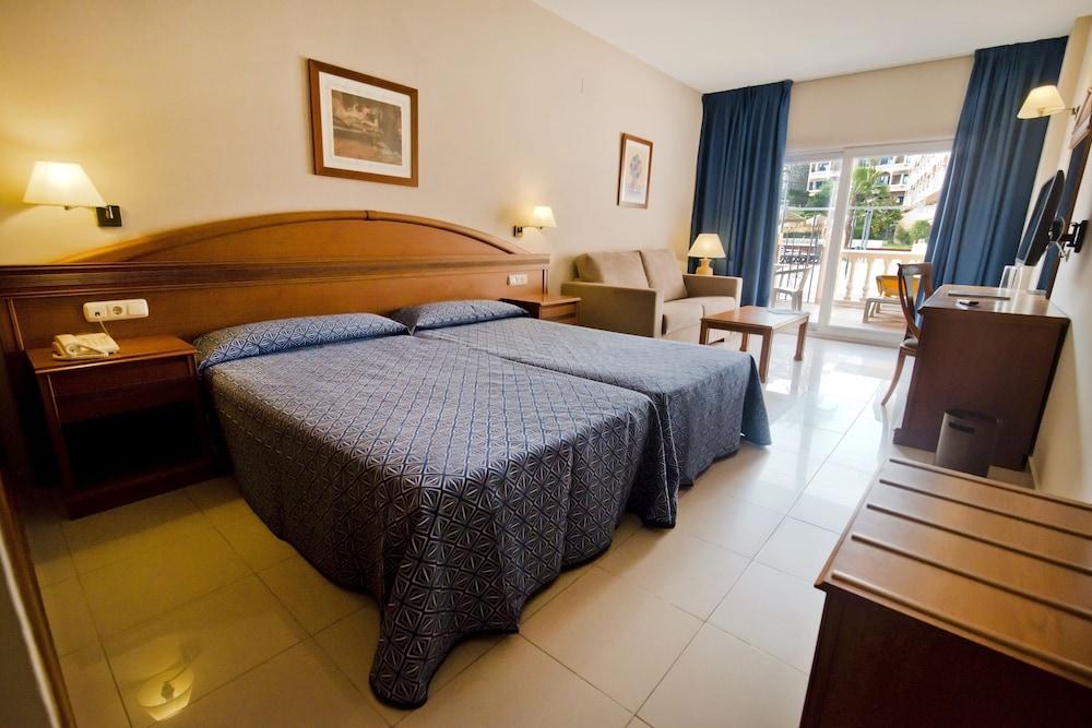 Hotel Bahía Tropical