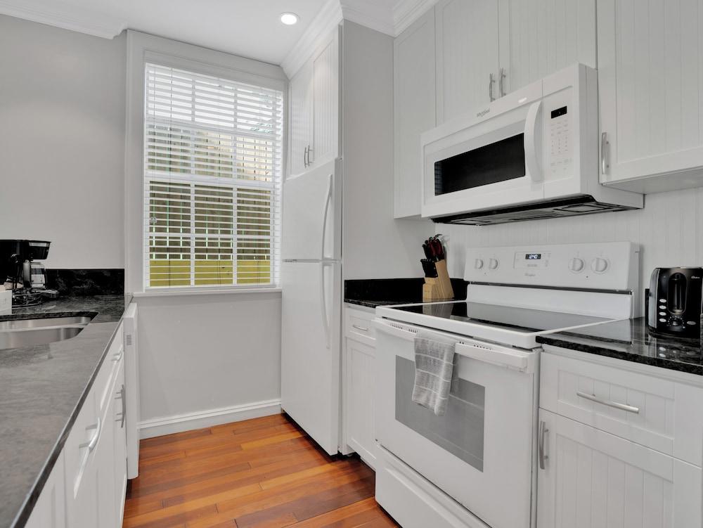 Valentines Resort & Marina