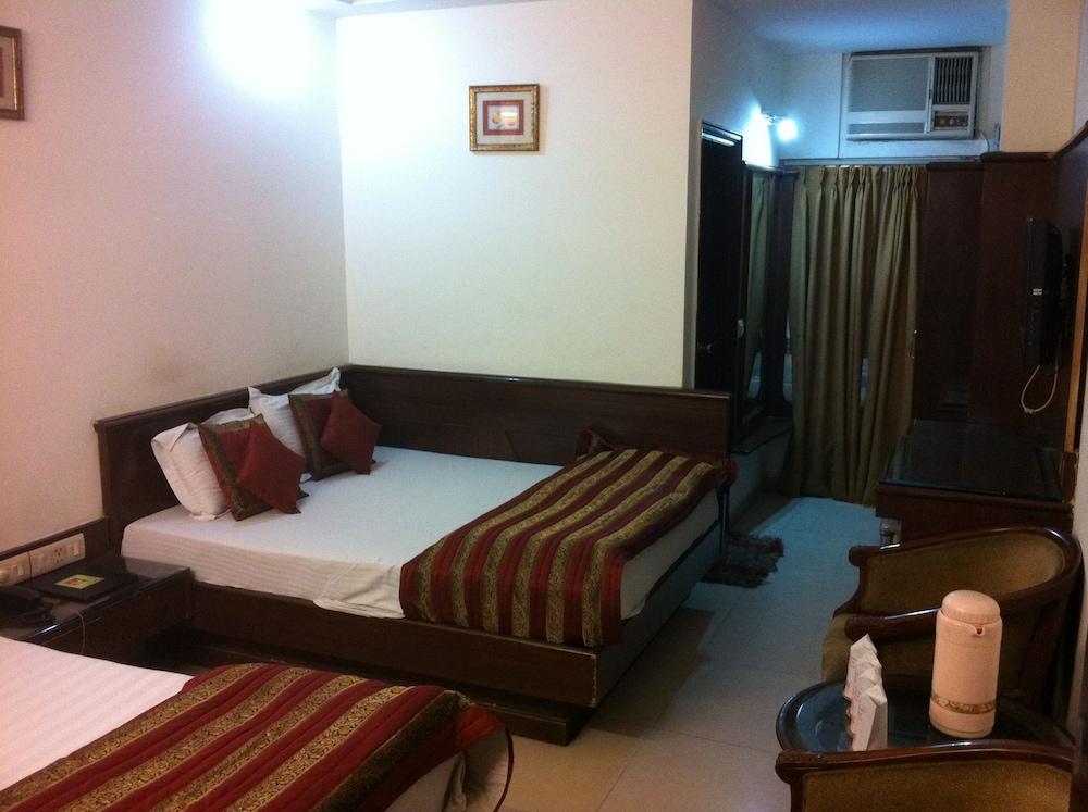 Hotel Chanchal Deluxe