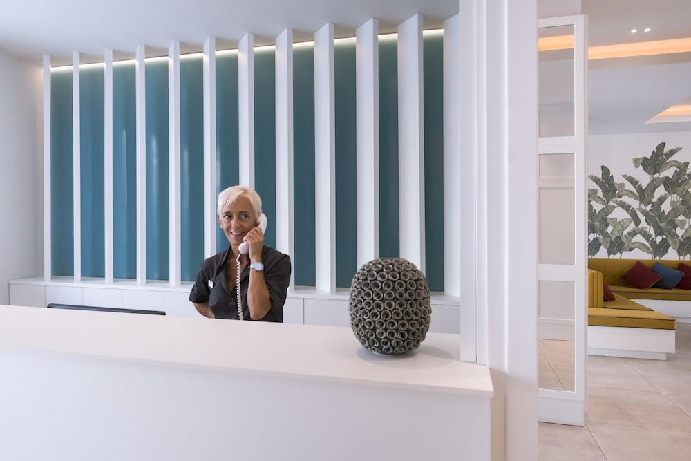 Apartaments CYE SALOU