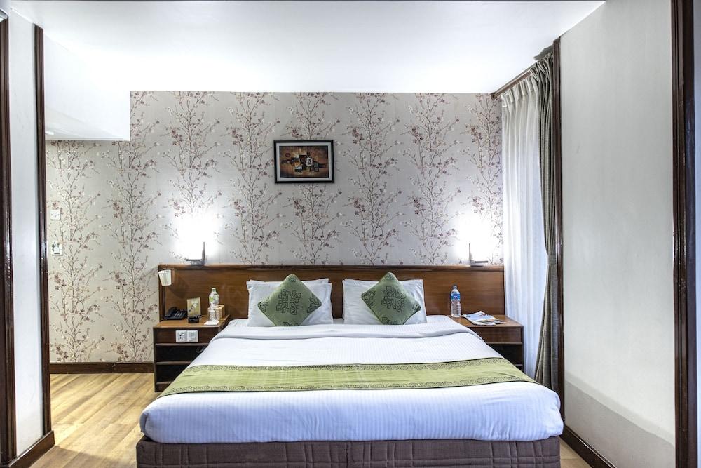 Hotel Nirvana Luxury International