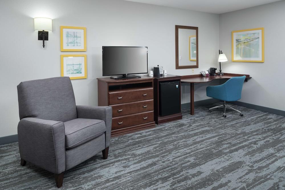 Hampton Inn & Suites Rochester-North
