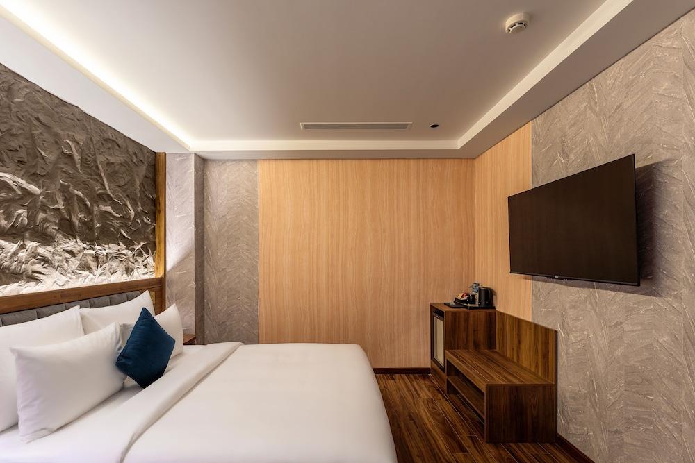 Kin Hotel Thai Van Lung