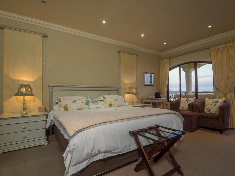 Villa Paradisa Guest House