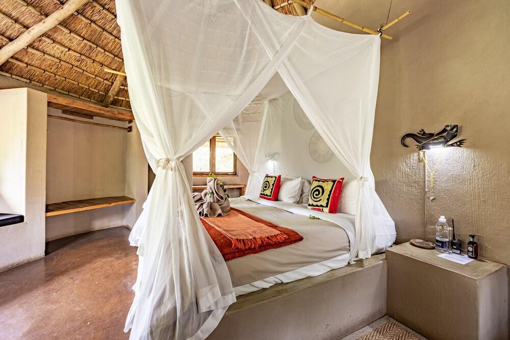 Umlani Bushcamp - Lodge