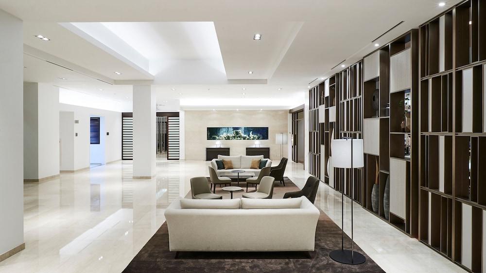 The Suites Hotel Jeju