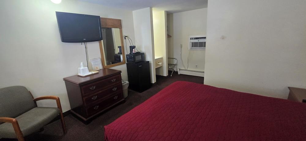 Red Carpet Inn Pulaski