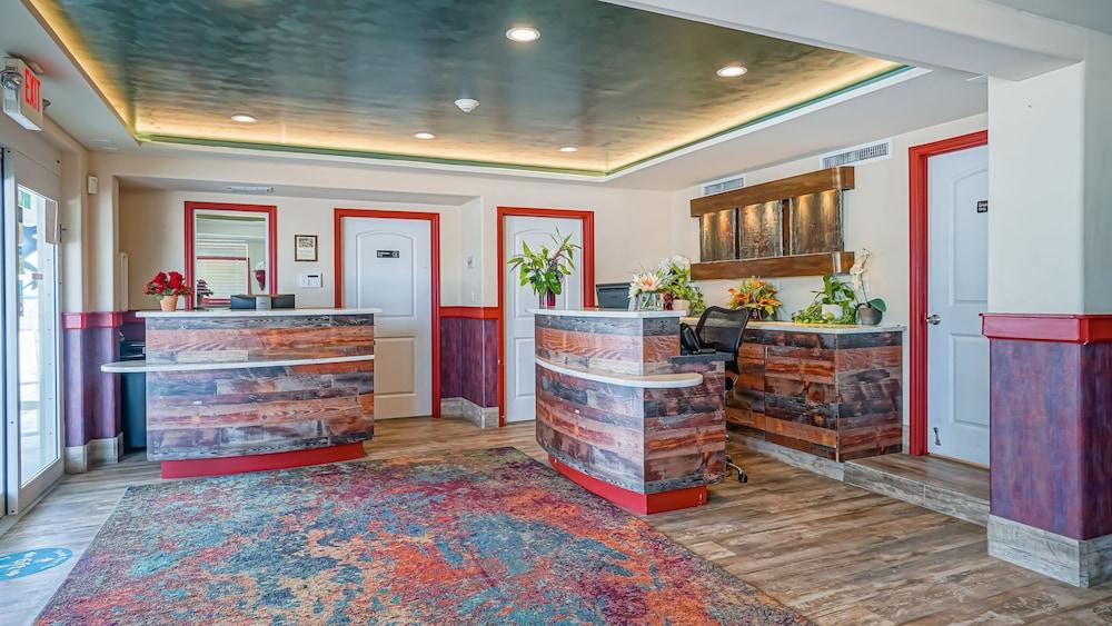 Glunz Ocean Beach Hotel & Resort