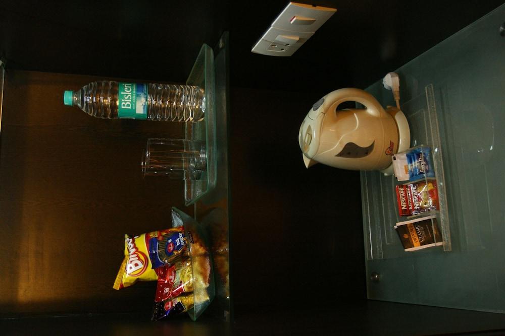 Emblem Hotel, New Friends Colony