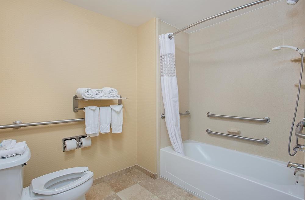 Hampton Inn Covington, GA