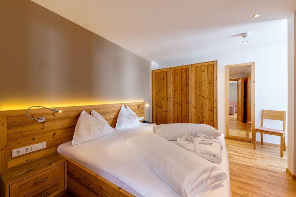 ROBINSON ALPENROSE ZÜRS