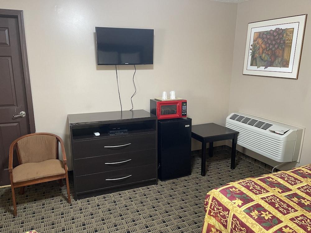 Economy Inn And Suites Ashtabula