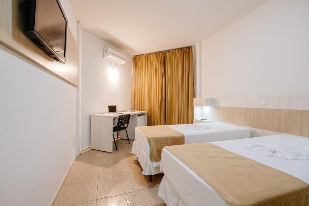 Harbor Querência Hotel