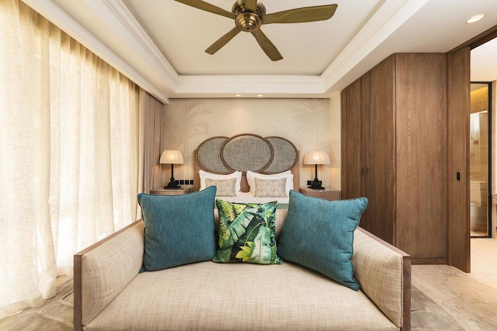 Maradiva Villas Resort & Spa