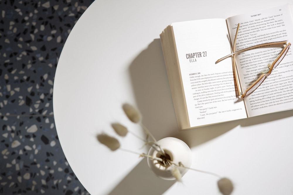 Pearl SeaBreeze Suites