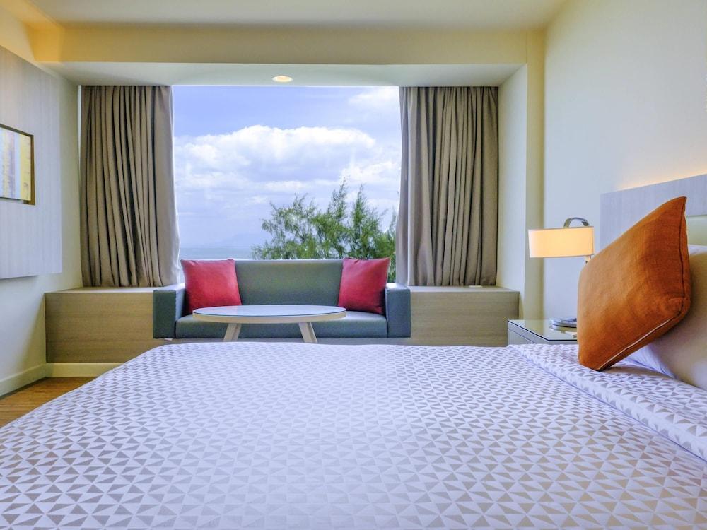 Mercure Penang Beach