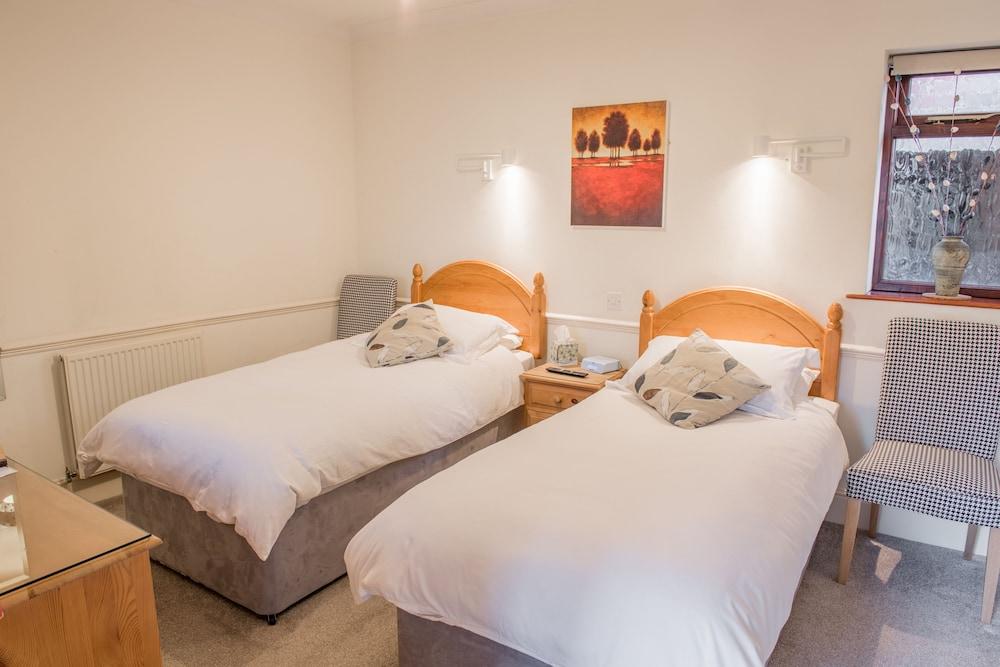 Toothbrush Rooms at Lattice Lodge