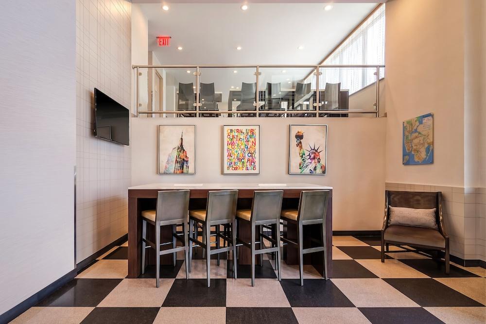 Best Western Plus Plaza Hotel