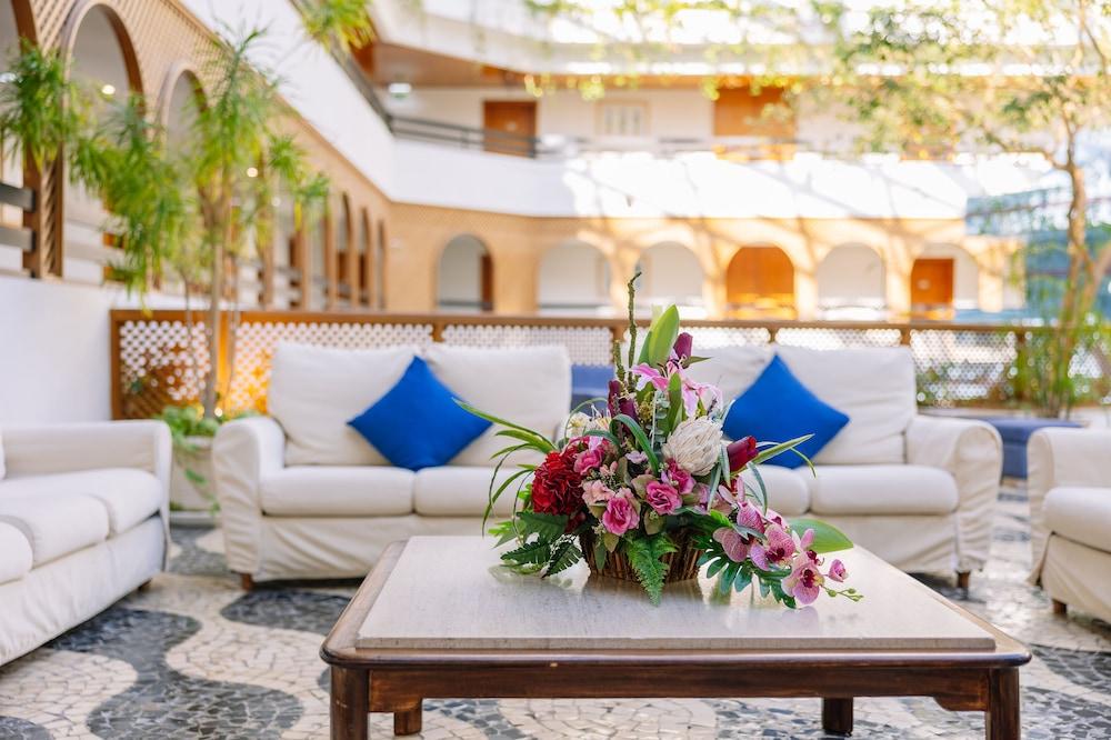 Muthu Oura Praia Hotel